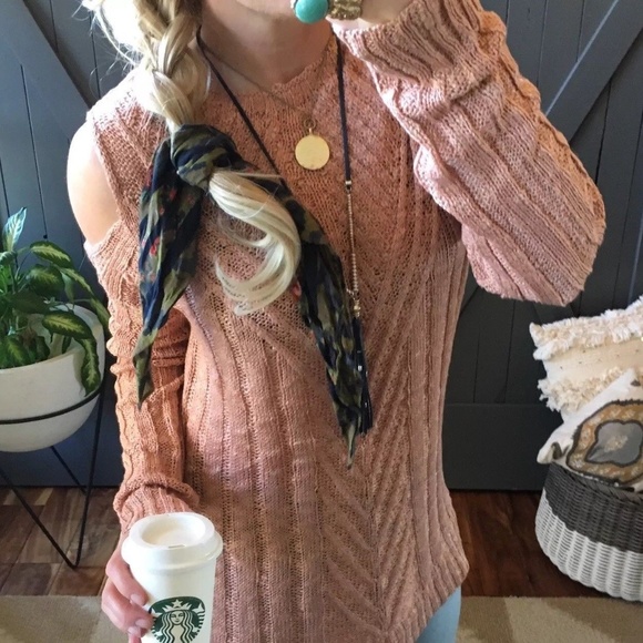 New Blush Knit Cold Shoulder Sweater Boho Blouse - Picture 6 of 7